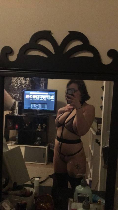 vndeadbvnny nude