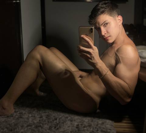 alejovasquezv nude