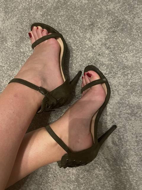 feetworldbymia