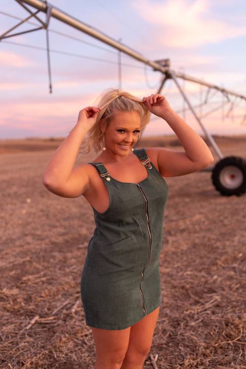 femalefarmerrancherfree