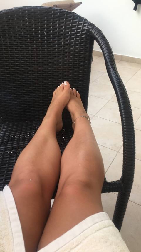 allthefeetpicss nude