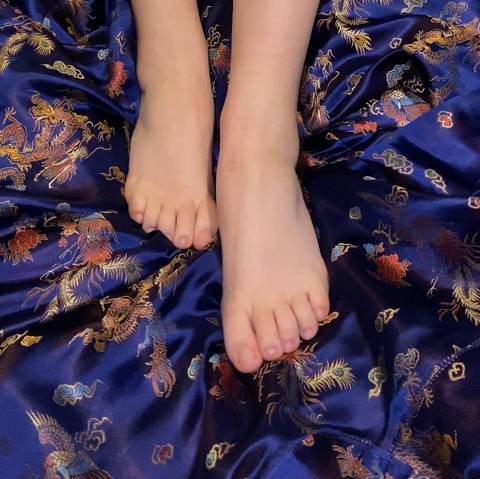 feetqueen690