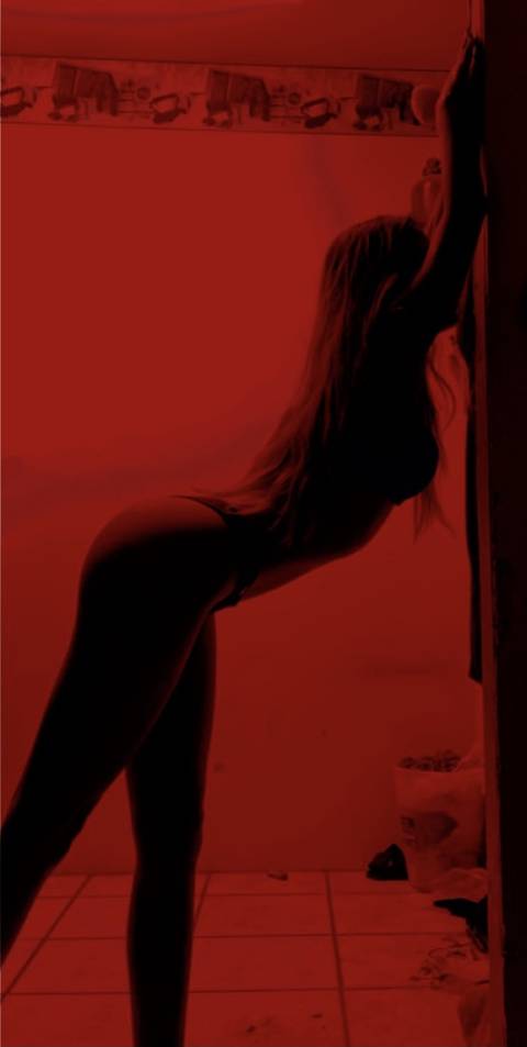 prettylilskinnybody nude