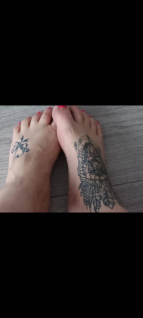 @thefootgoddessuk40