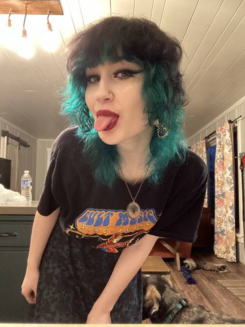 @feathersweater