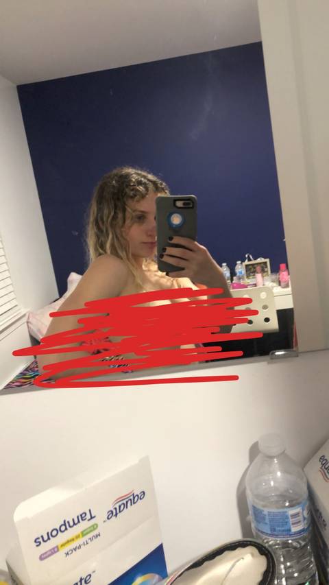 onelifeliveitloveit nude