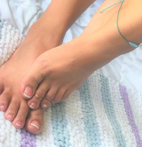 lilzayzayfeets nude