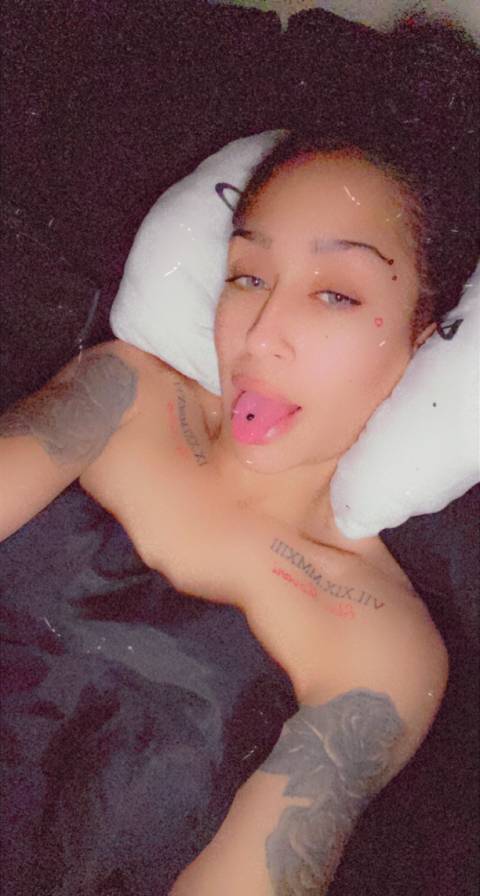 brinababii nude