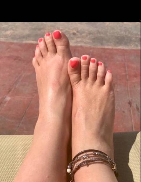 @louxefeet