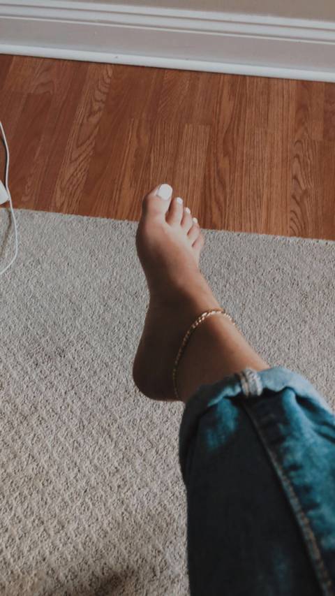 feetpagee nude