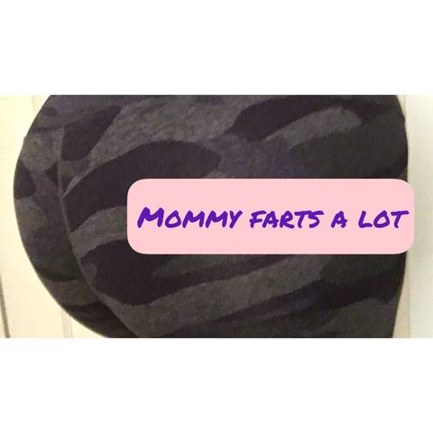 mommyfartsalot nude