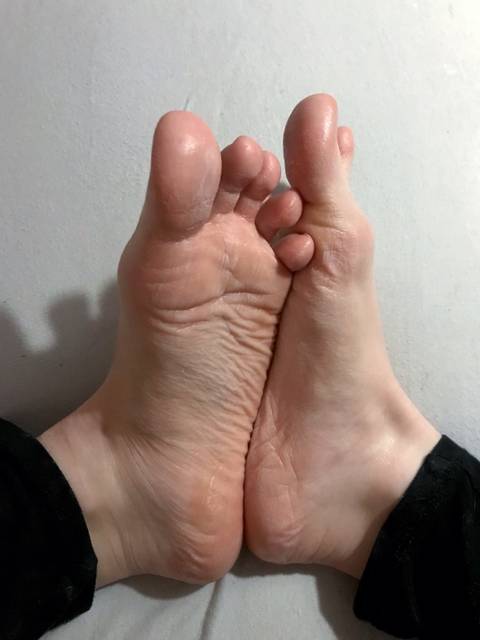 feetwaifuwuu