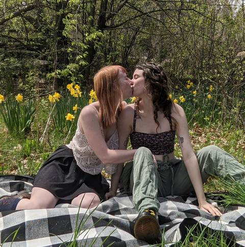 wearepeachanddaisy