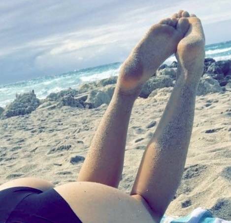 @sexyselenafeet