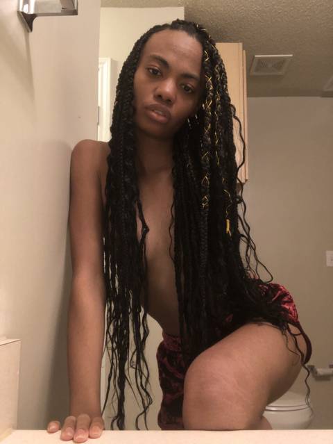 christalynkbri nude