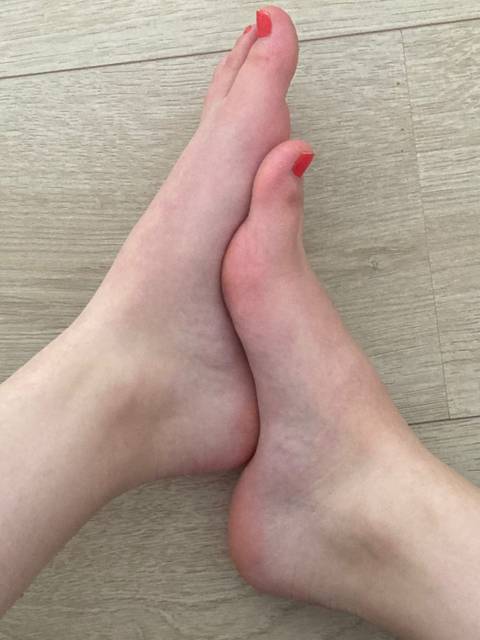 @studentxfeet