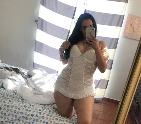 @curvygoddees