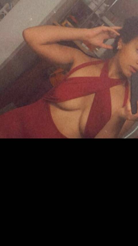 breacakes nude