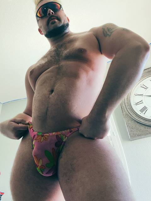 @robs_undies