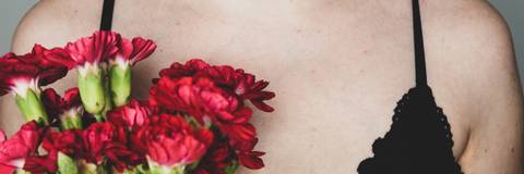 valjaone nude