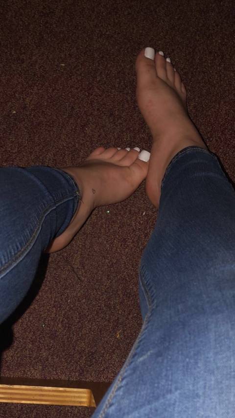 @rosefeetpics25