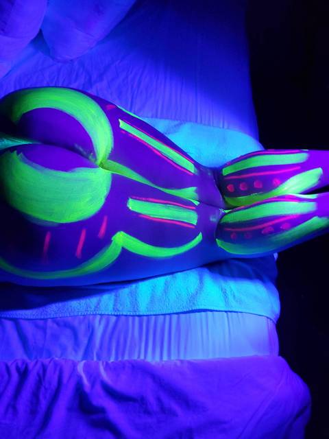 blacklightbootyvip nude