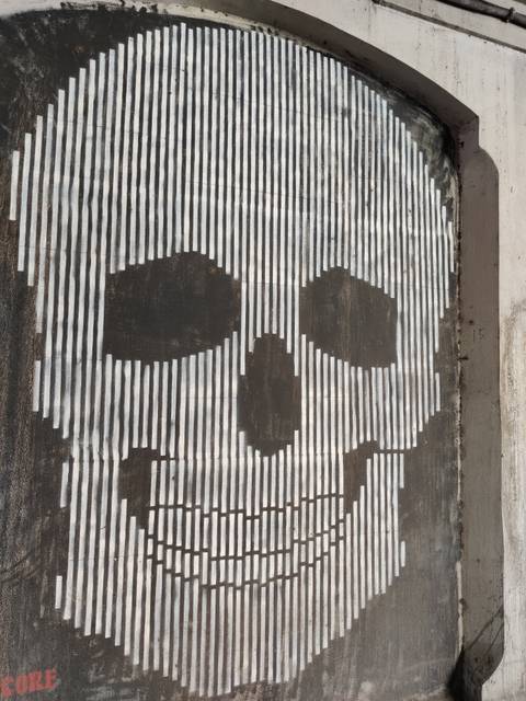 skull_clock