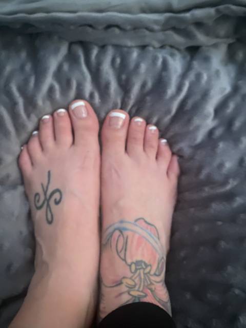 berrymeetfeet nude