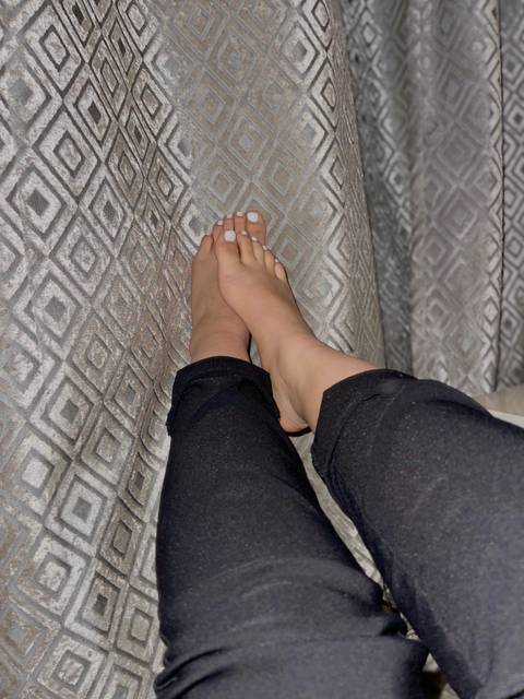 @x.prettylittlefeet.x