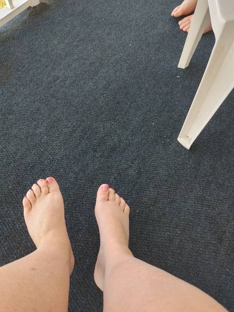 @marie_sexyfeet21