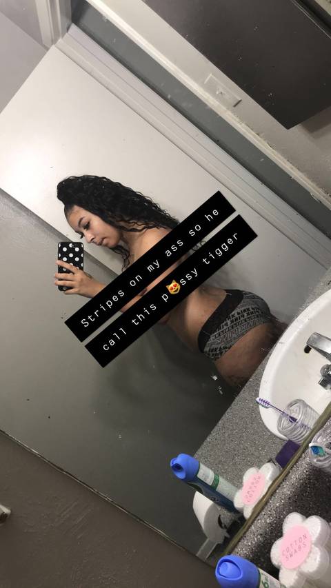 prettynee22 nude