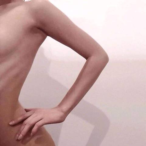 lessugey97 nude