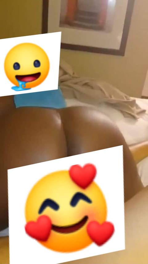 deshai nude