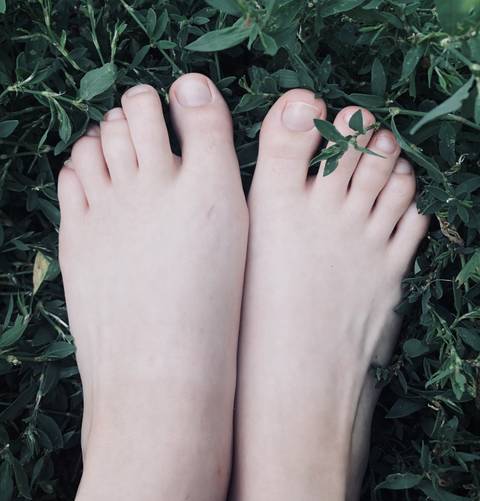 moonflowerfootpics nude