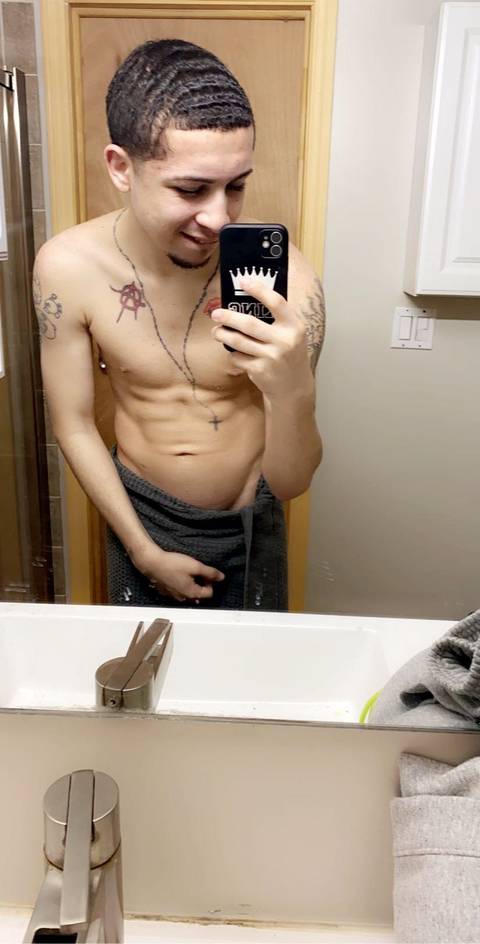 @wildboykiko