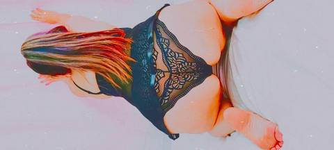 @curbiwwlatina