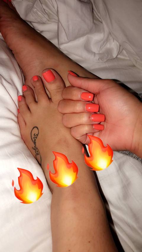 prettyfeetx2