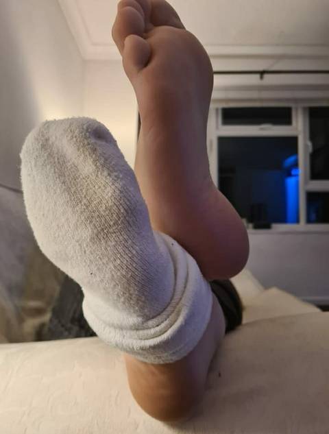 @twink22feet