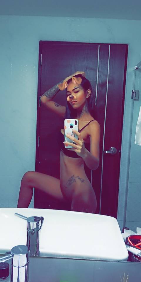 li-lilly nude