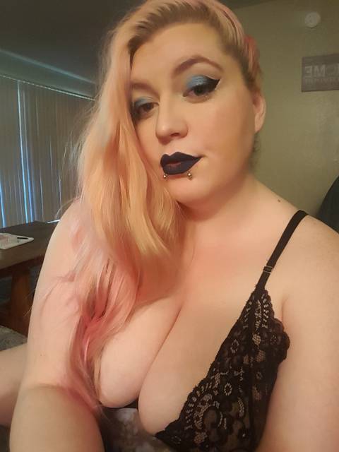 aleshia_bbw