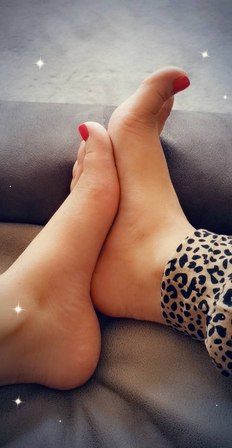 naughtykatrinafeet