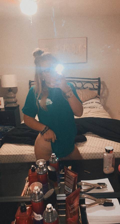 thicblondebbyxo