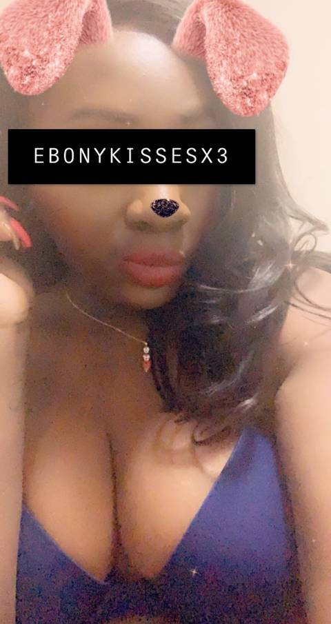 ebonykissesx3