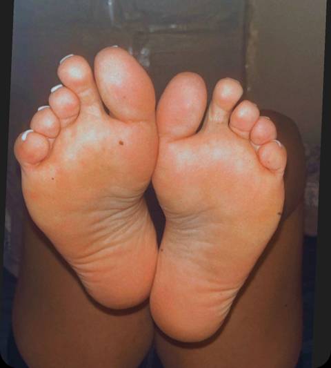 your.favoritetoes nude