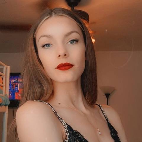 @voilethazel