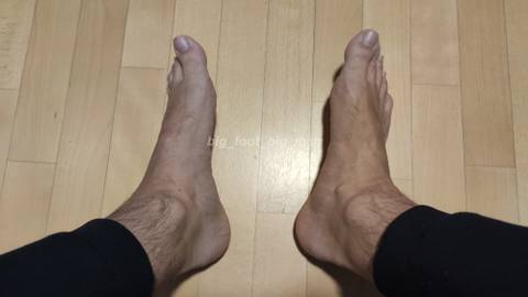 big_feet_big_man