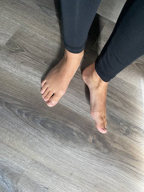 @footmeetsfood