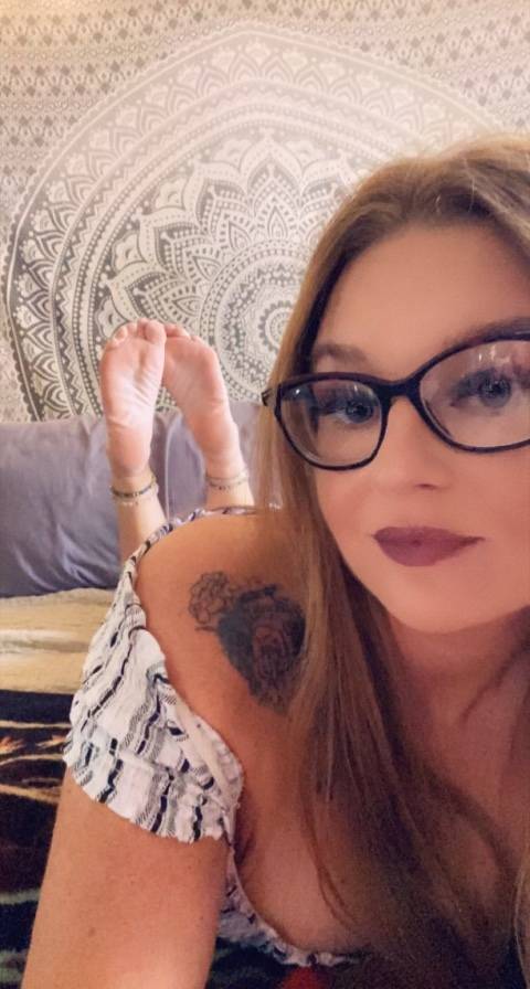 aubreyfeetfantasy