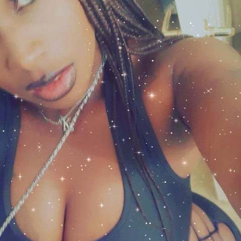 queen_chocolate_lit nude