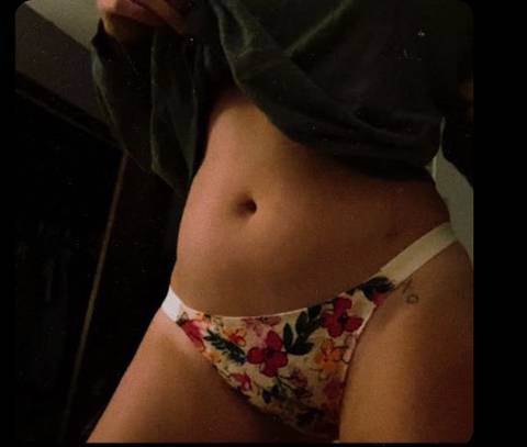 littleluna19 nude